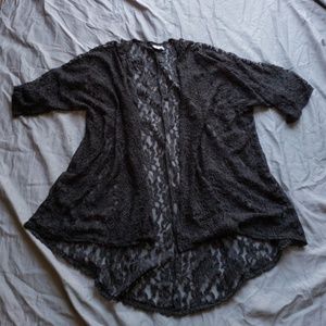 Black lace LuLaRoe Linsday Kimono
